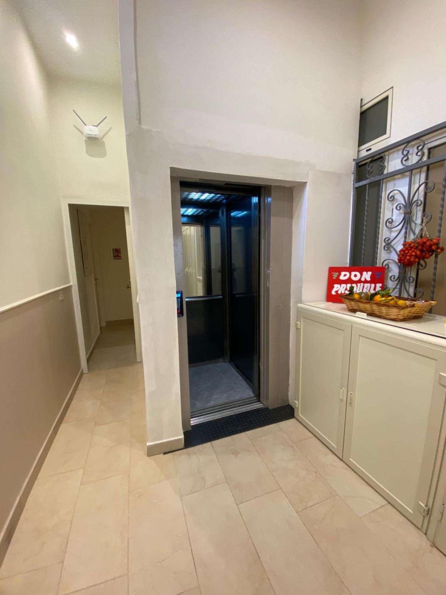 Dimora Don Pasquale Bed & Breakfast Napels
